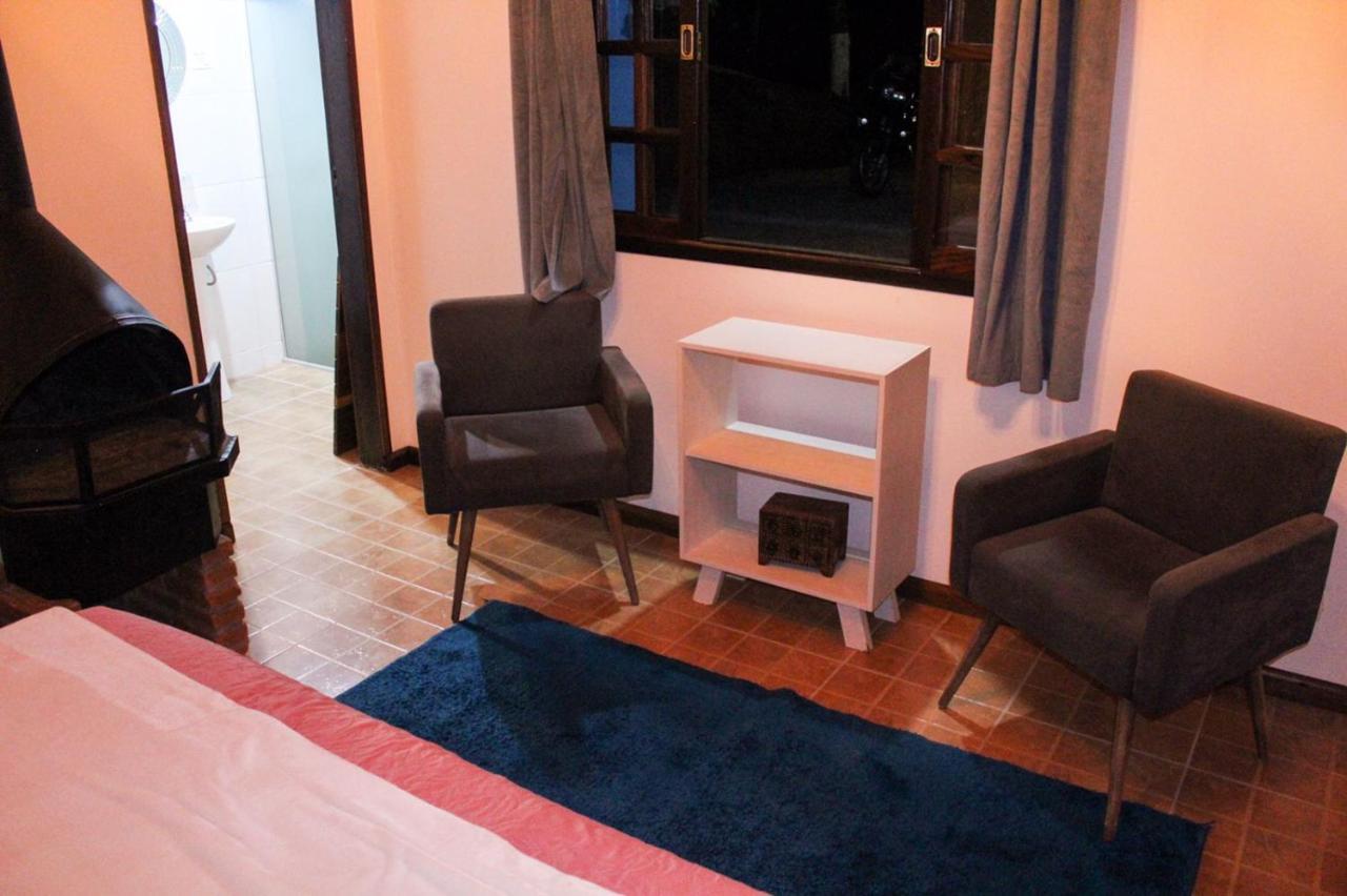 Chalé Pico Agudo Hotel Santo Antônio do Pinhal Esterno foto
